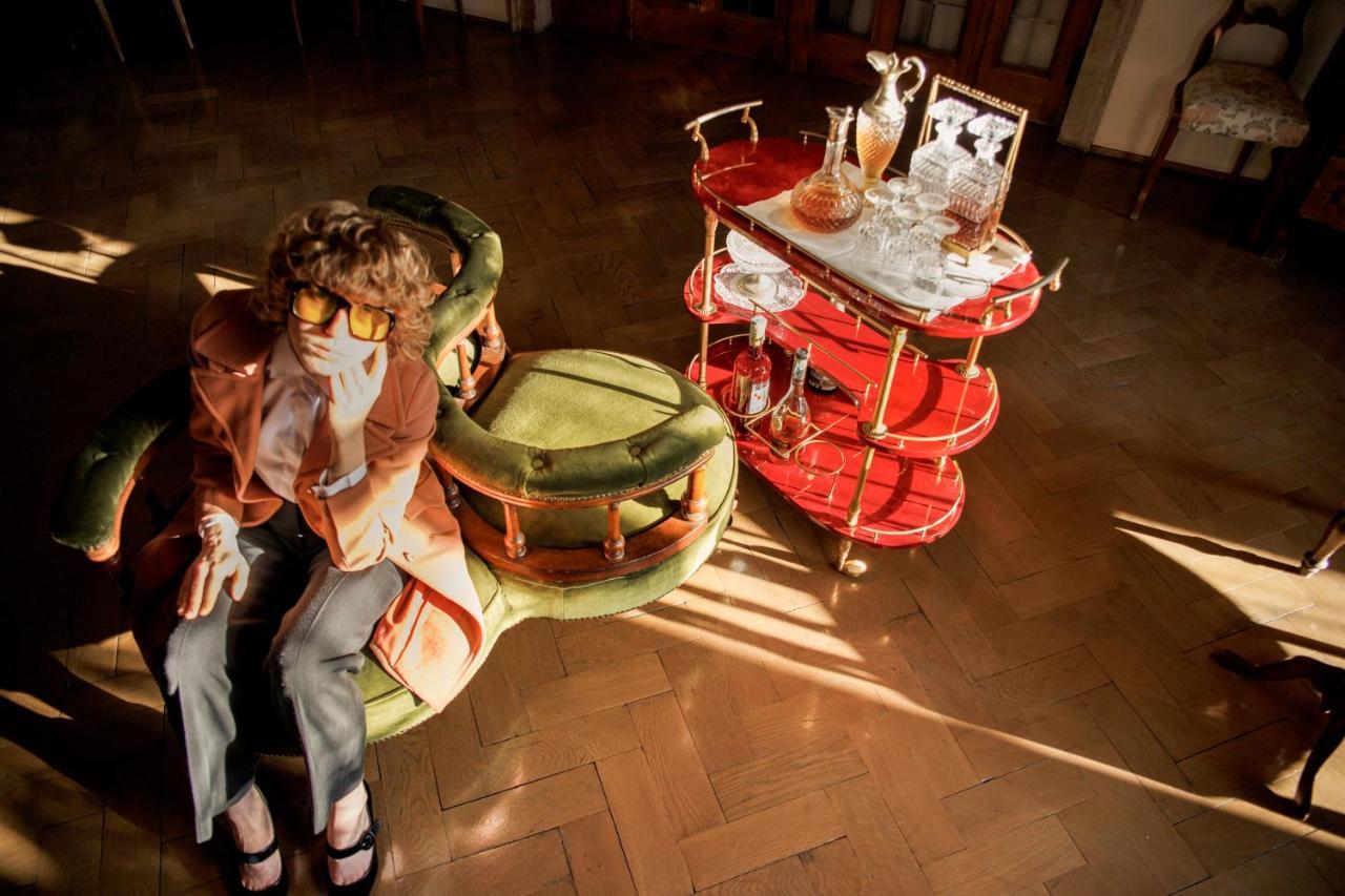 Weisses Roessl Hotel Caldaro Kültér fotó